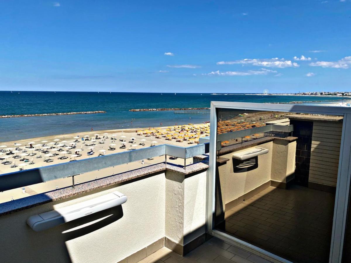 Camera Matrimoniale/Doppia con Letti Singoli con Vista Mare