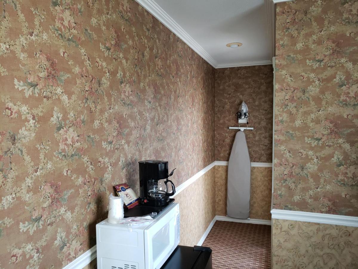 Deluxe Suite Spa Bath