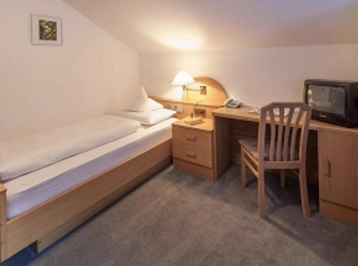 Single Room Balcony,1522529149:JPEG