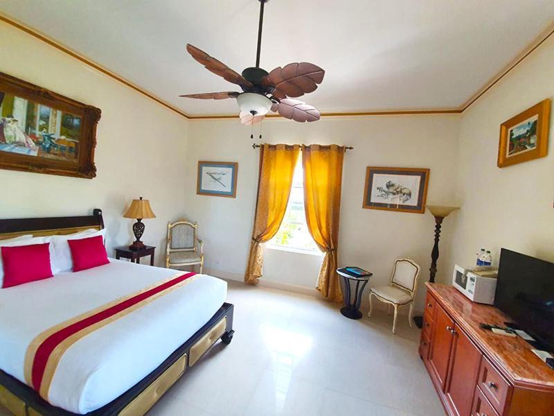 Ruby Room