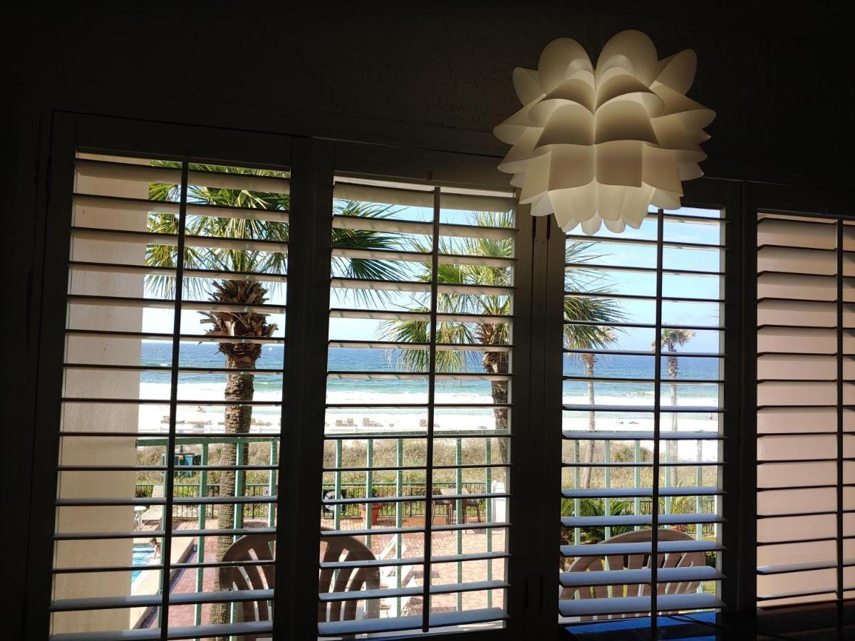 Standard Queen Room Two Queen Beds Gulf View No Resort Fee