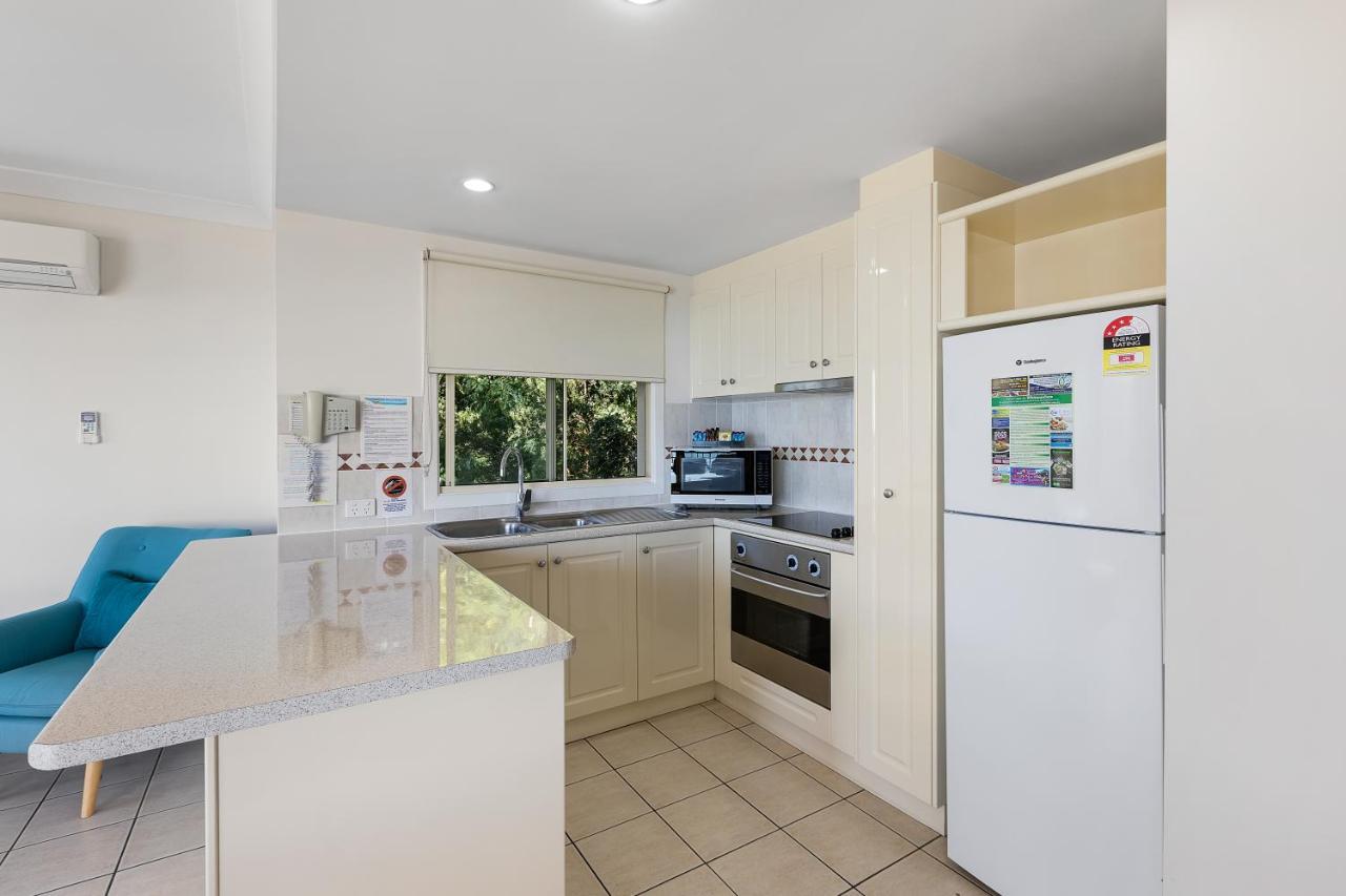 Deluxe One-Bedroom Apartment with Ocean View