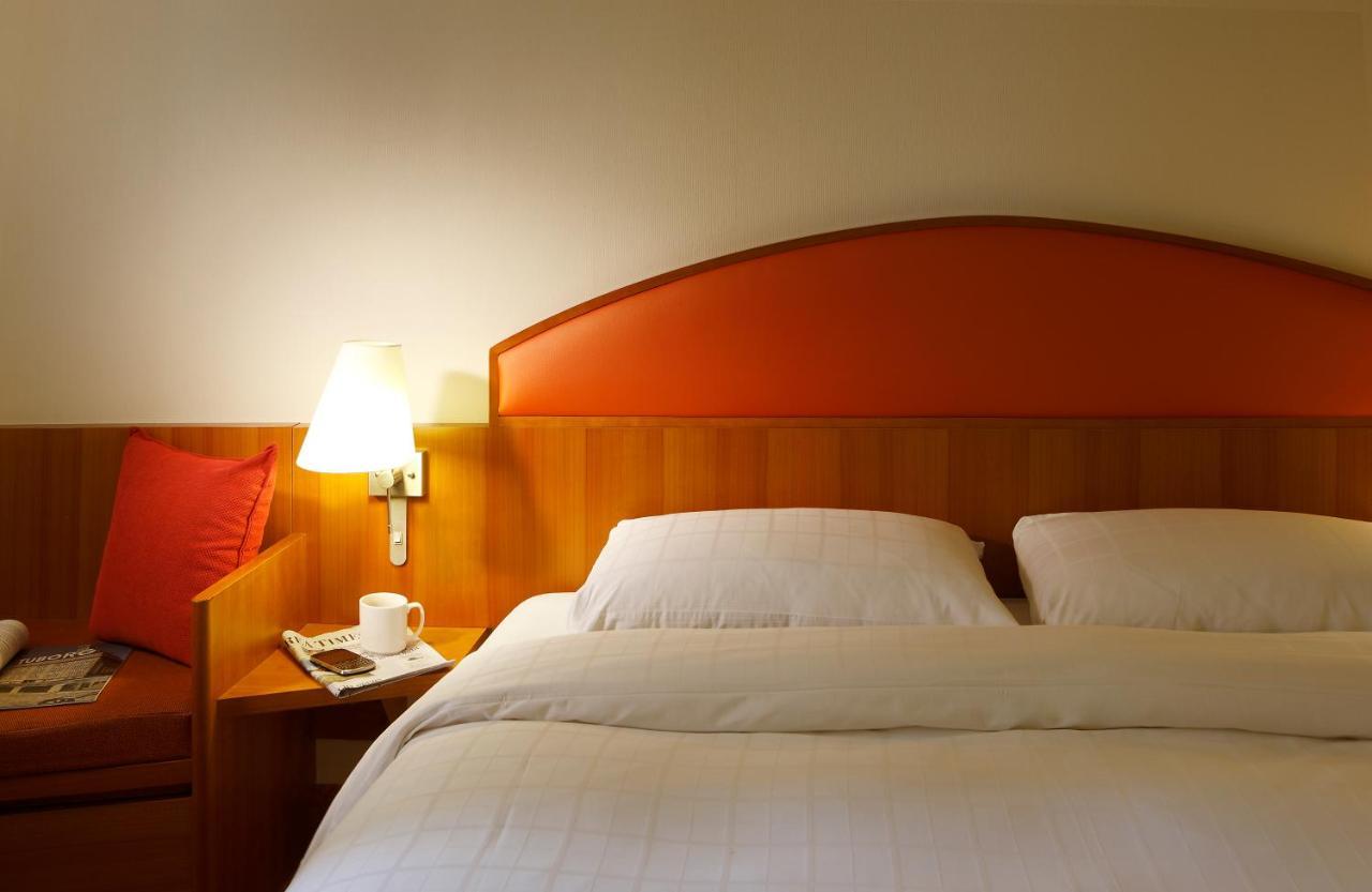 Standard Double Room - City Side