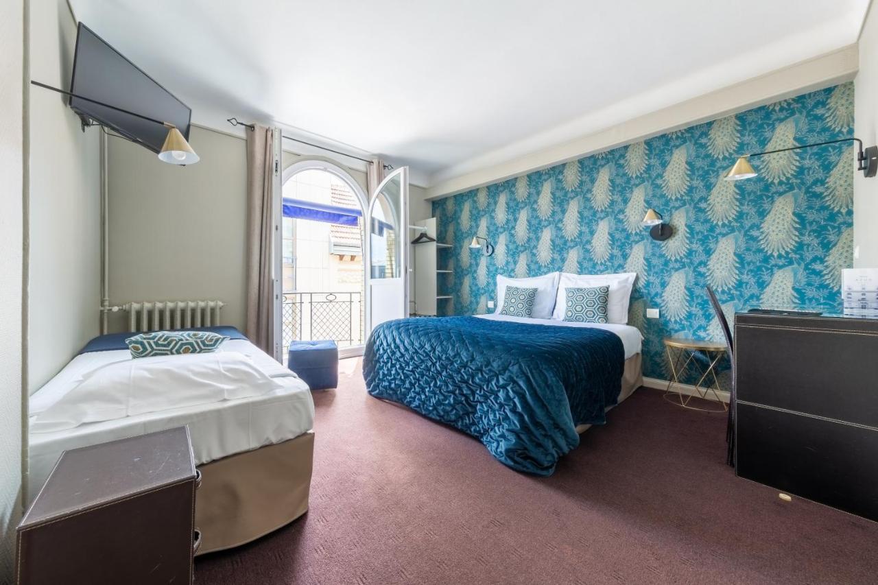 Triple Room (2 Adults + 1 Child)