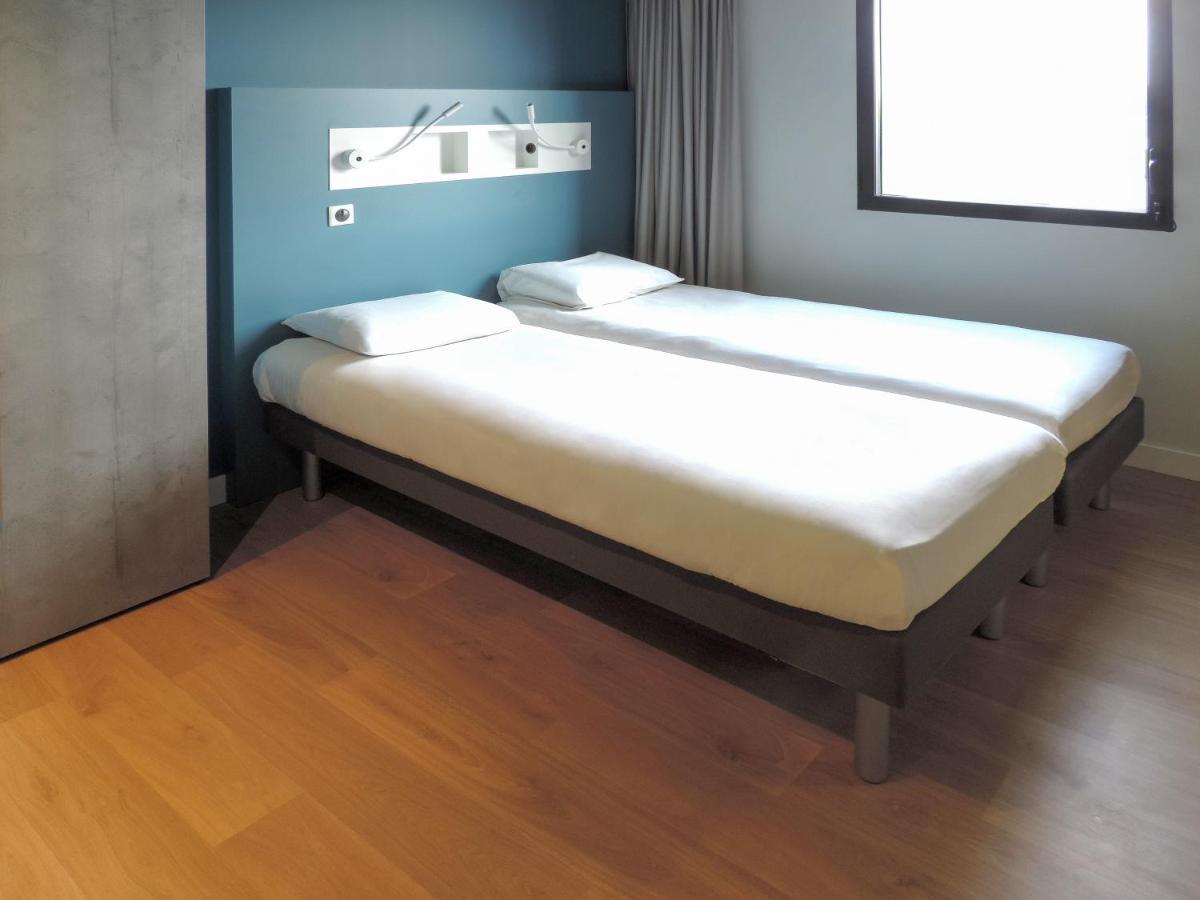 Standard Twin Room Retractable Bed,1011154957:JPEG