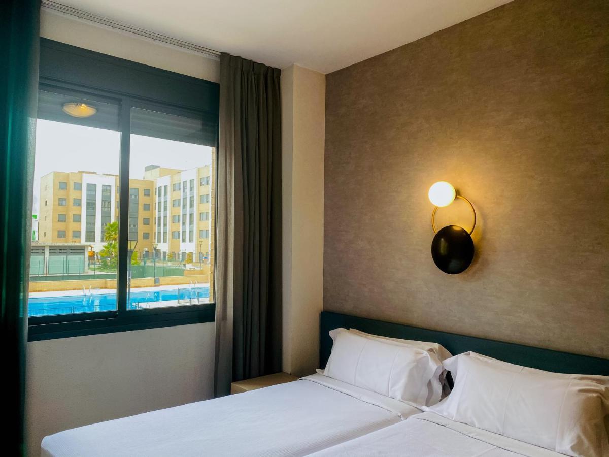 One-Bedroom Apartment Twin