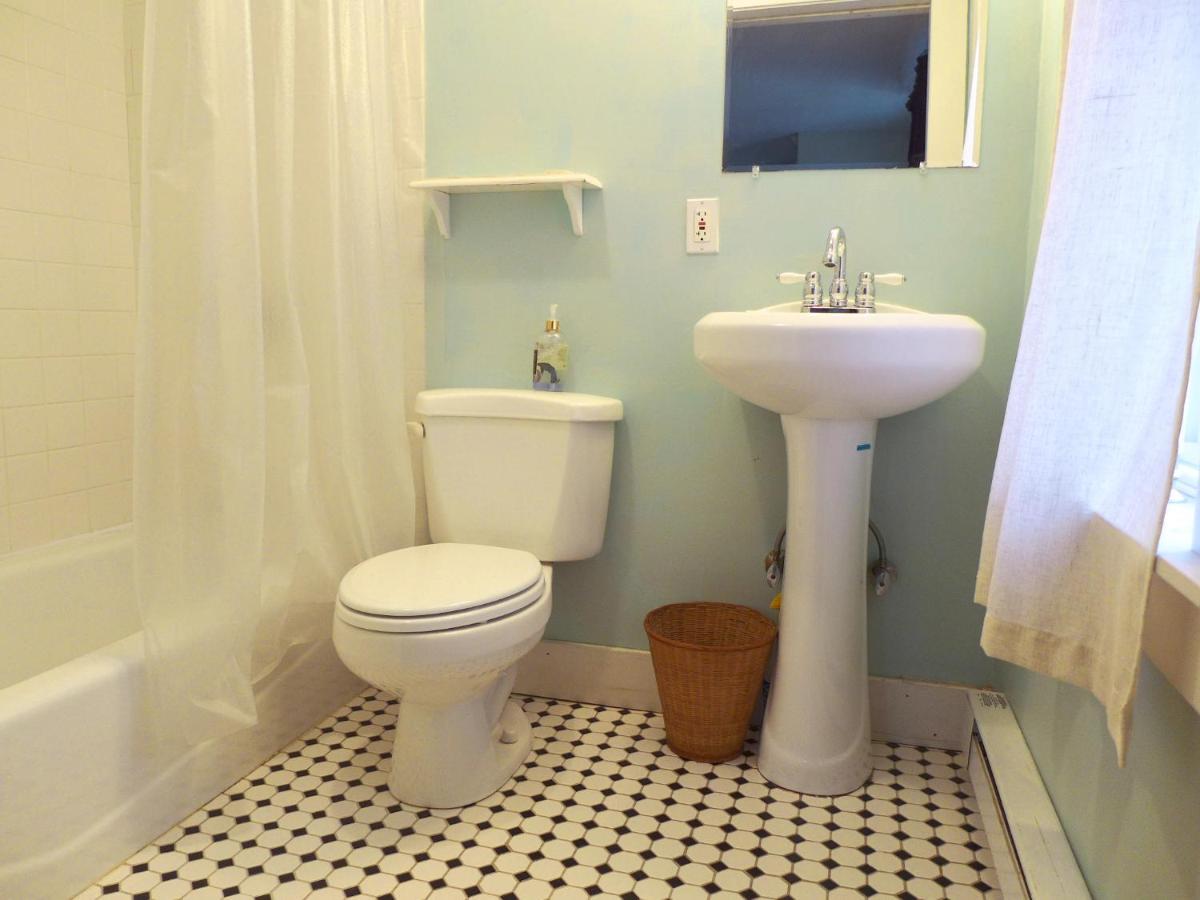 Queen Room with Garden View