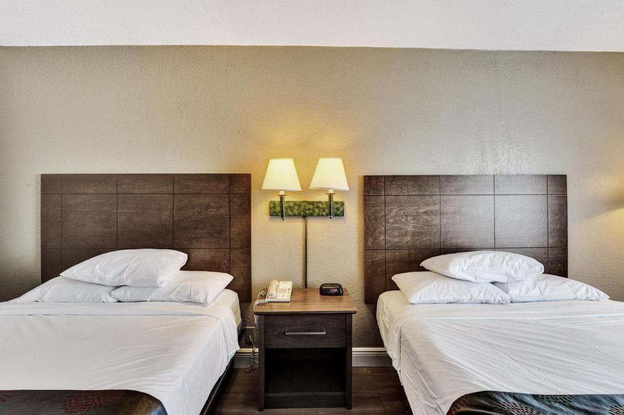 Queen Suite
