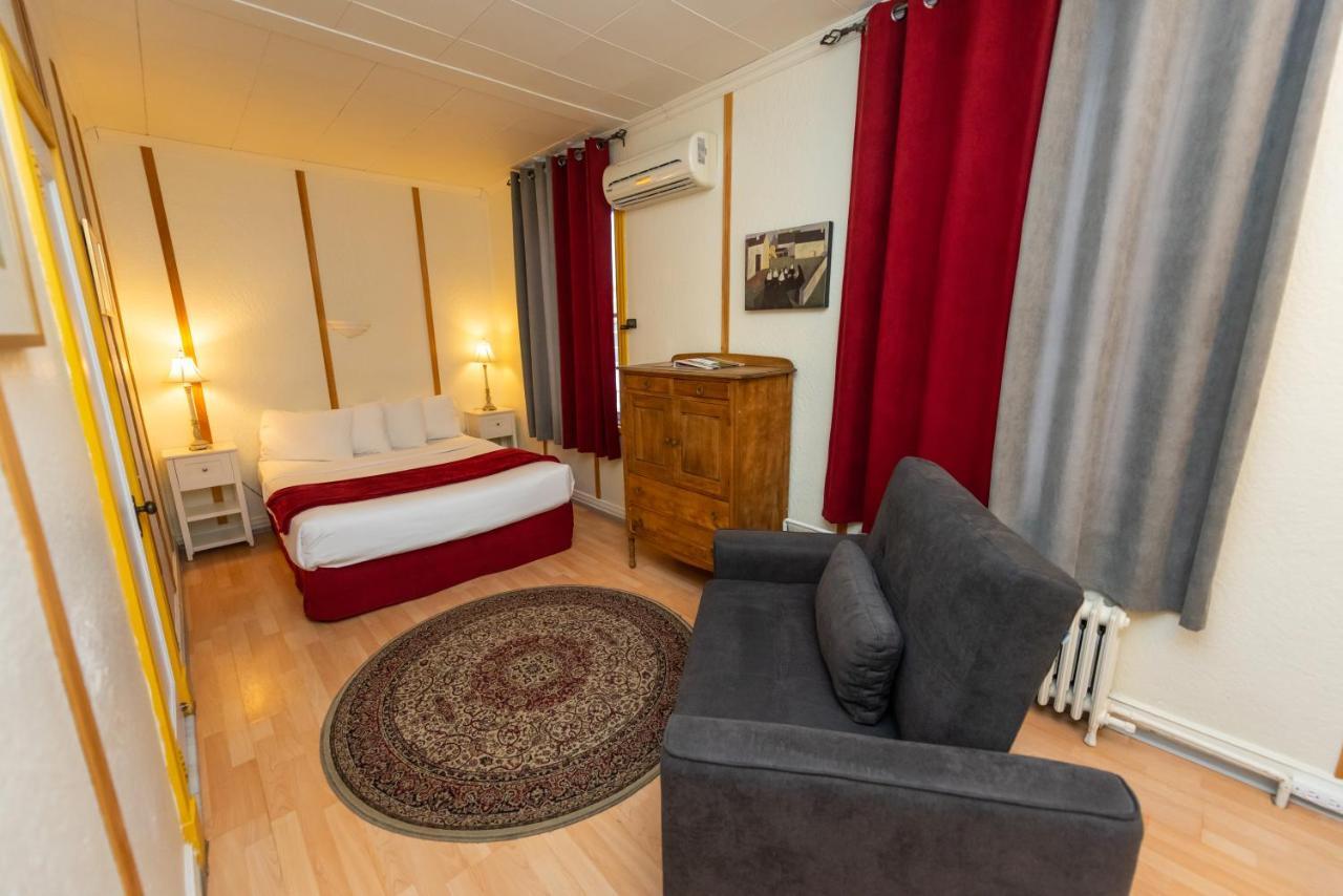 Queen Room