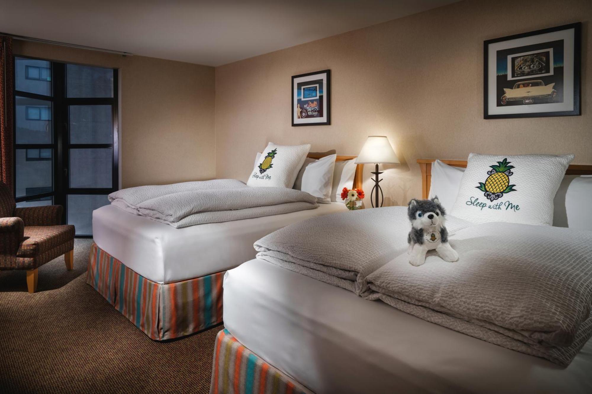 Deluxe Queen Room with Two Queen Beds