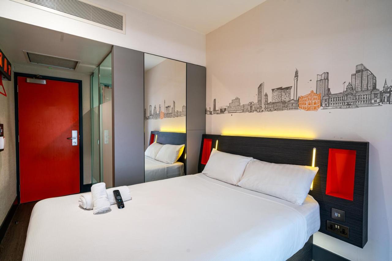 Double Room with Window