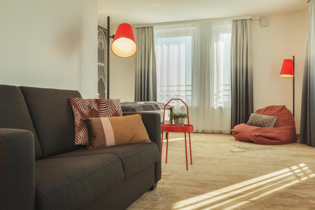 Premium Family Queen Room Sofa Bed