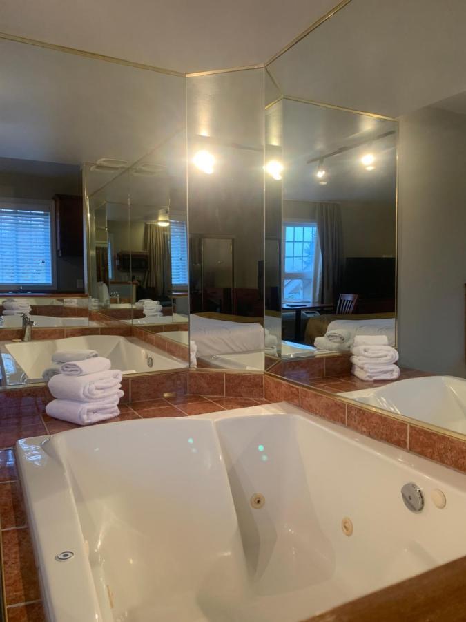 Suite Lit Queen-Size avec Baignoire Spa