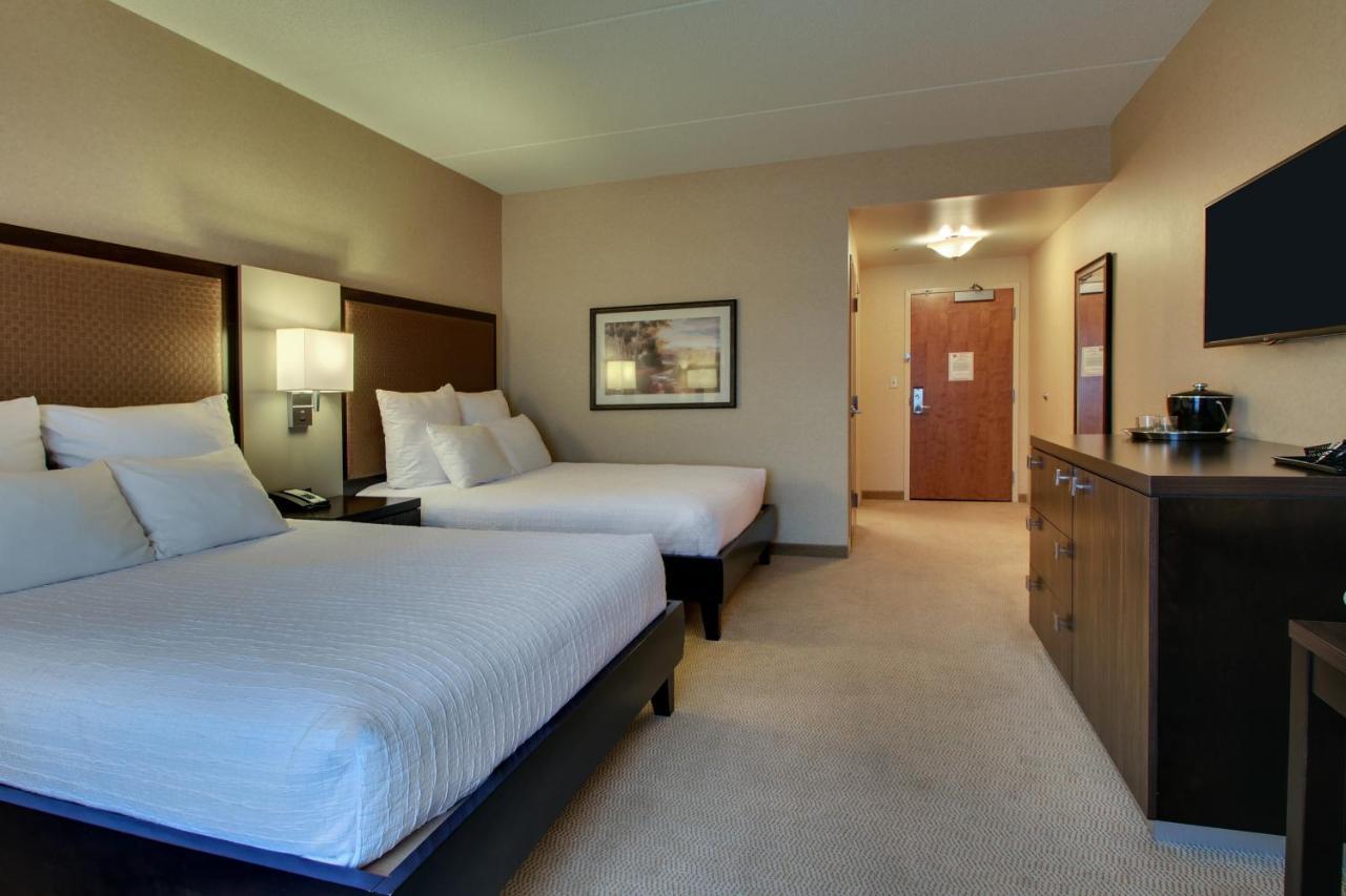 Standard Queen Room