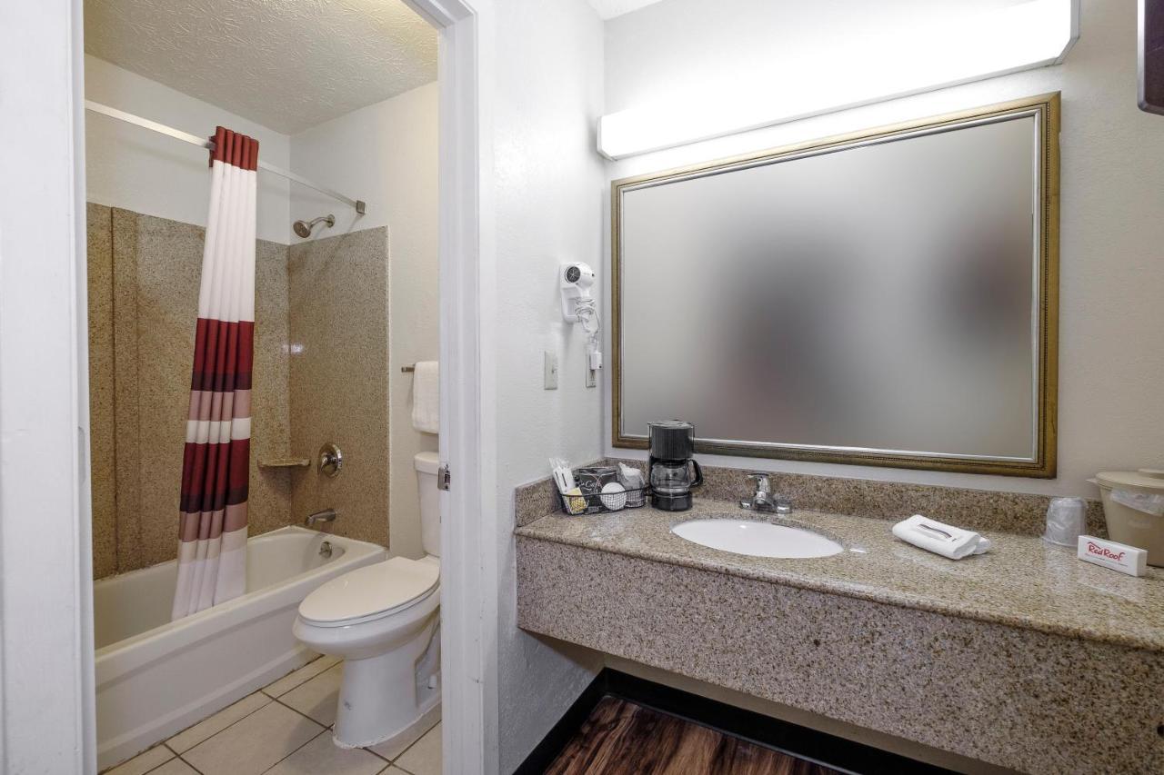 Deluxe Room with Two Queen Beds Non-Smoking