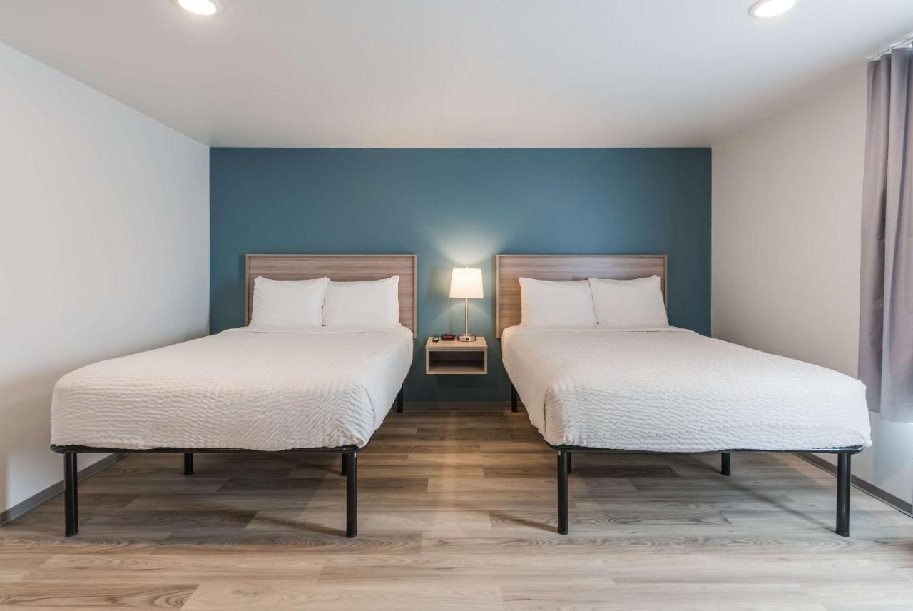 Queen Room with Two Queen Beds and Tub - Disability Access/Non-Smoking