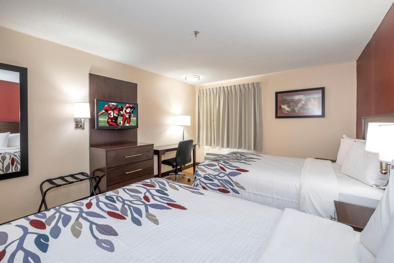 Deluxe Room with Two Double Beds Disability Access Smoke Free
