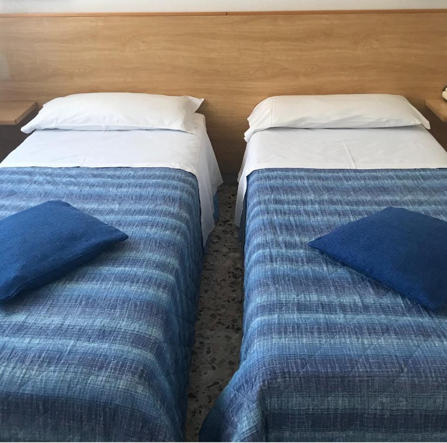 Double or Twin Room,1030961878:JPEG