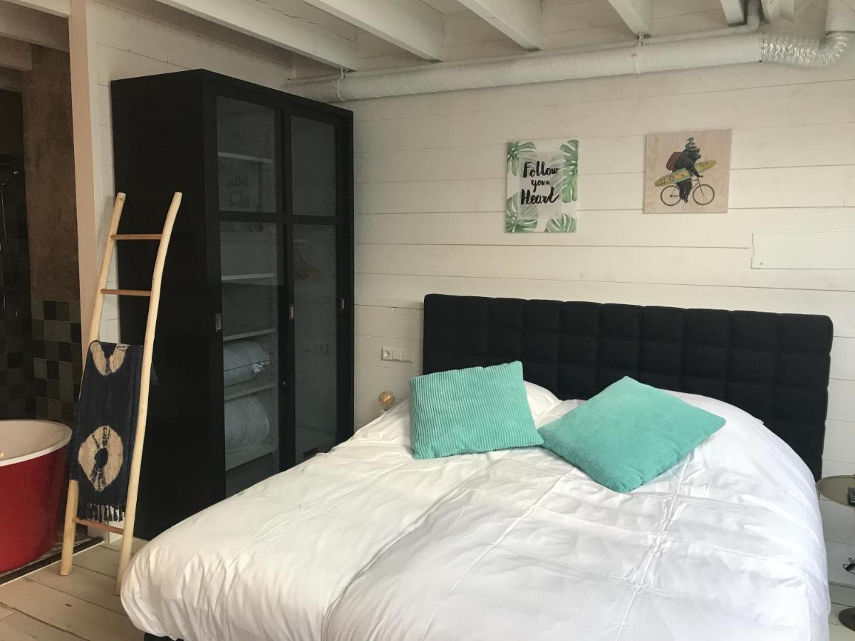 Deluxe King Suite