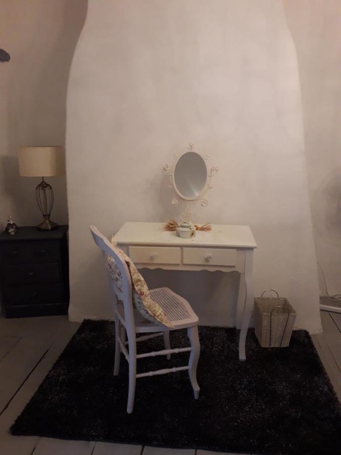 Deluxe Double Room Shower