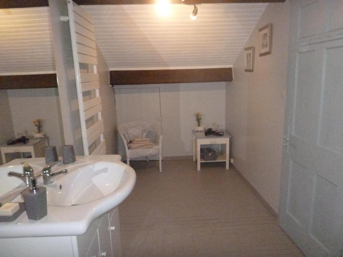 Quadruple Room Shower