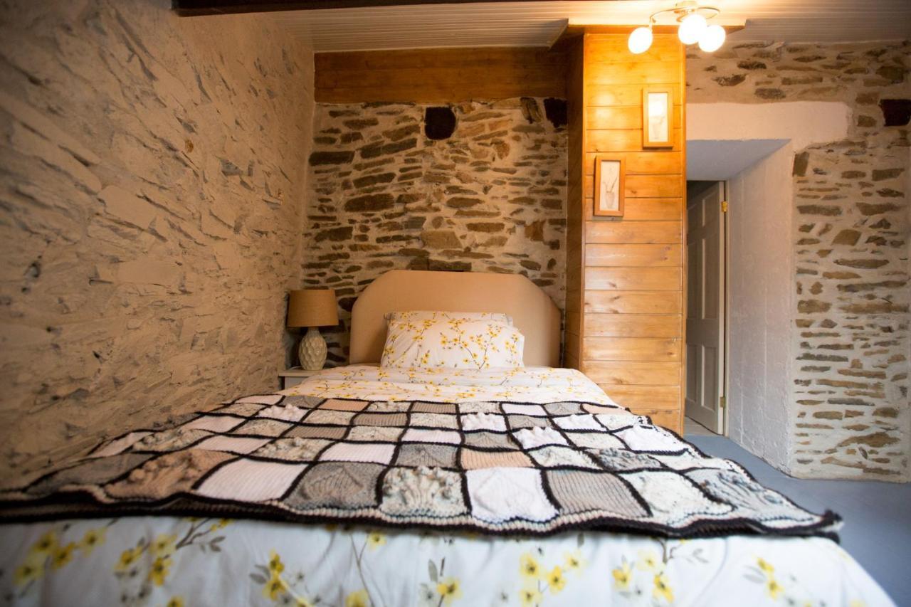 Quadruple Room Shower