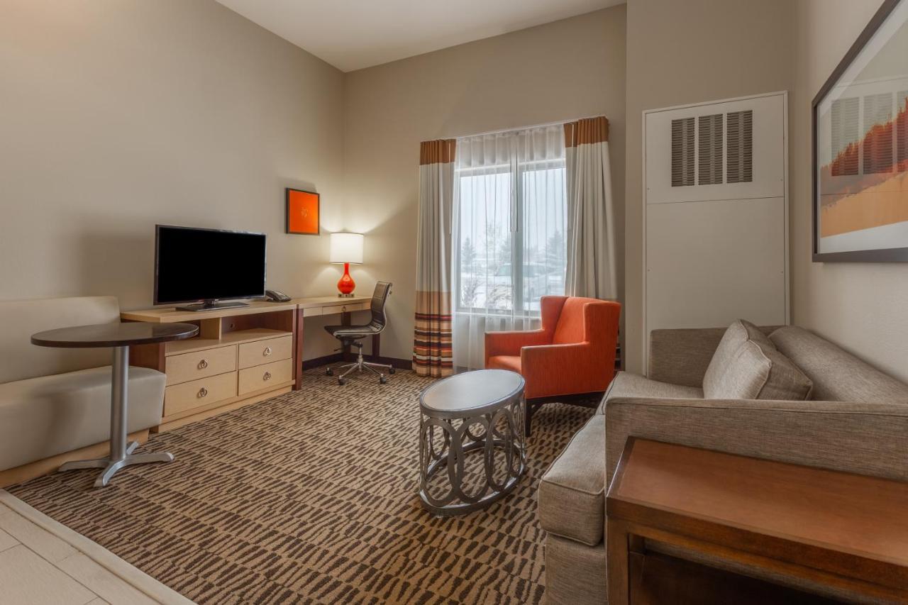 One Bedroom Suite One Queen Bed,1069421089:JPEG