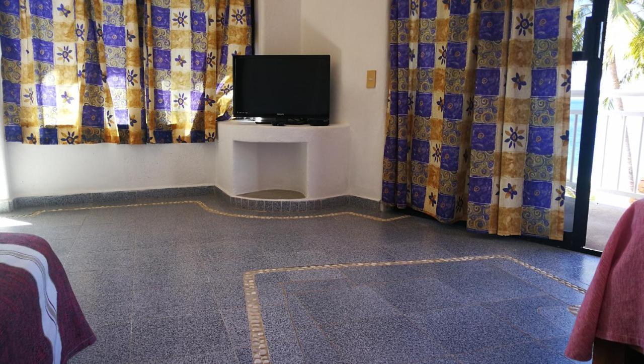 Habitación con 2 camas grandes