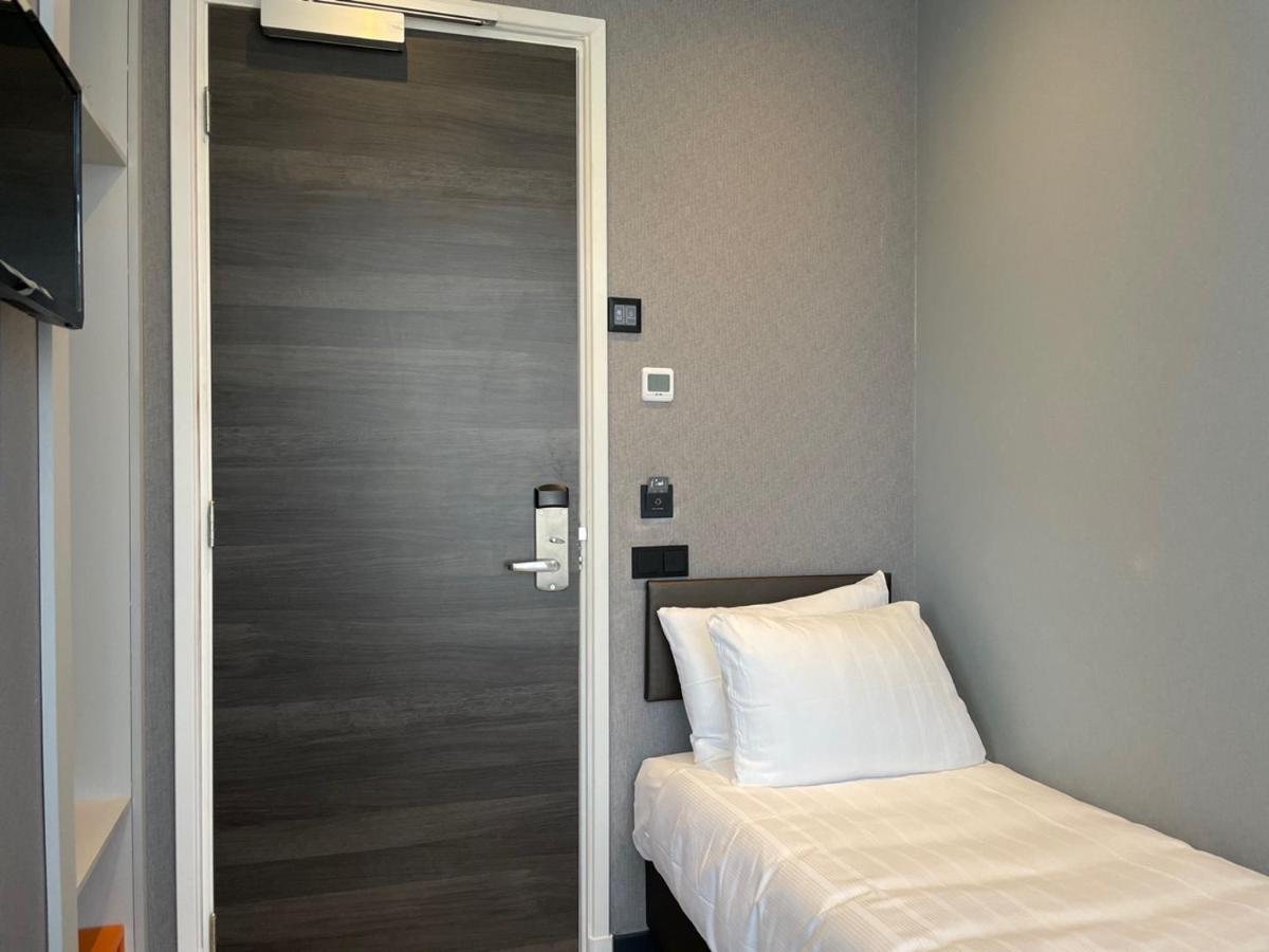 Standard Single Room,1066068730:JPEG