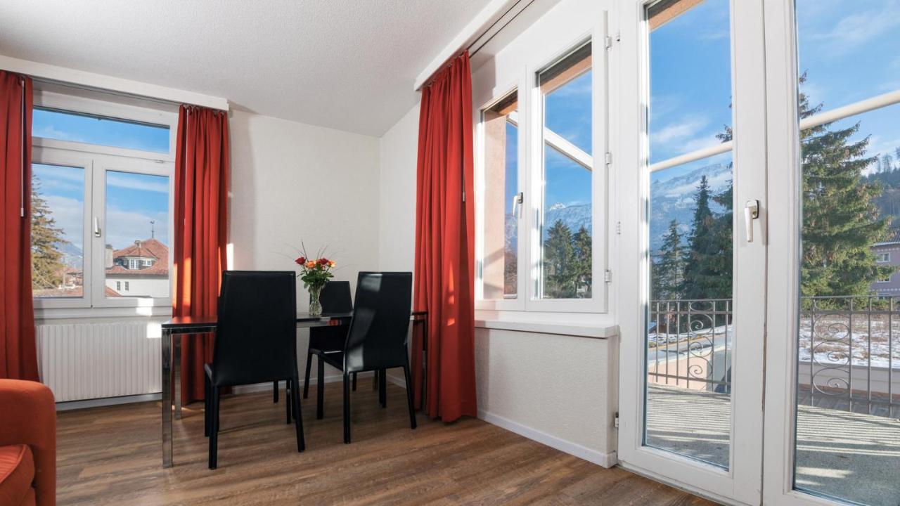 Superior One Bedroom Apartment