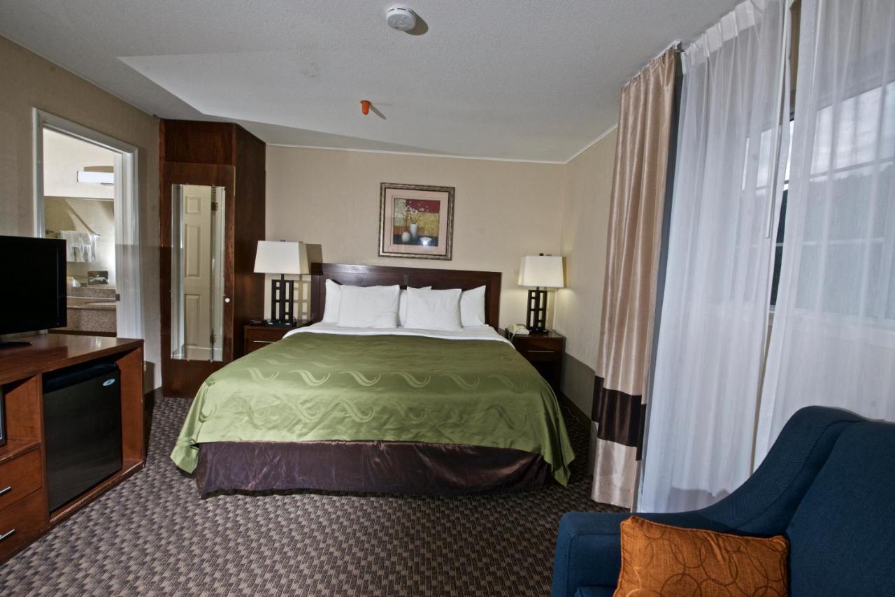 King Room with Sofa Bed - Non-Smoking