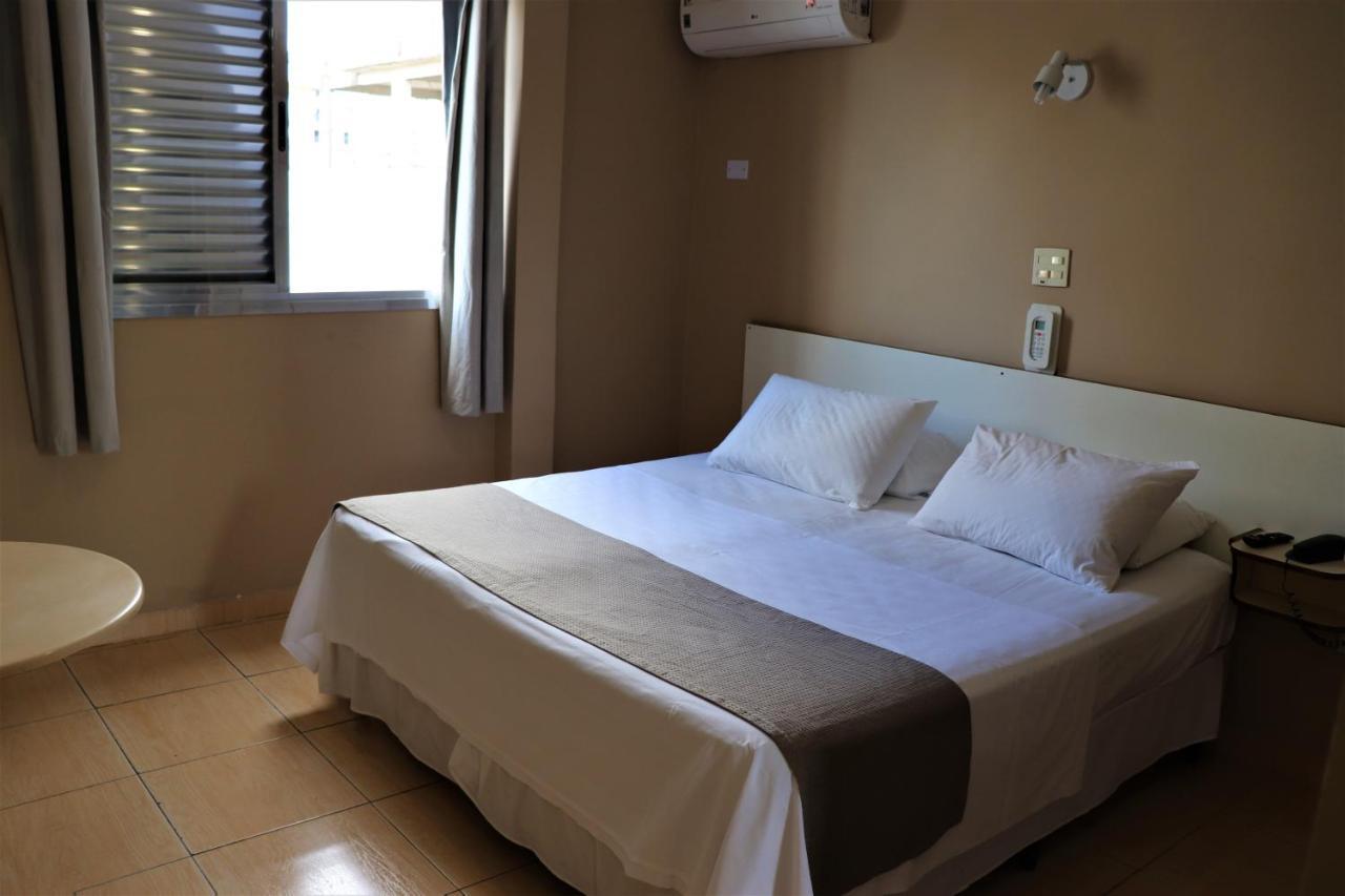 Quarto Superior com Cama de Casal ou 2 de Solteiro