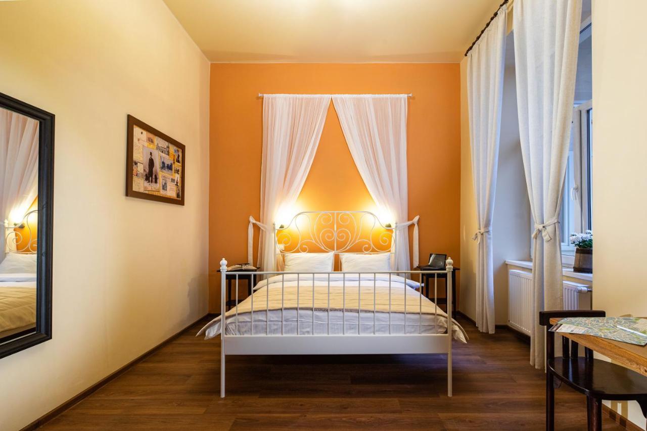 Double Room Private Bathroom