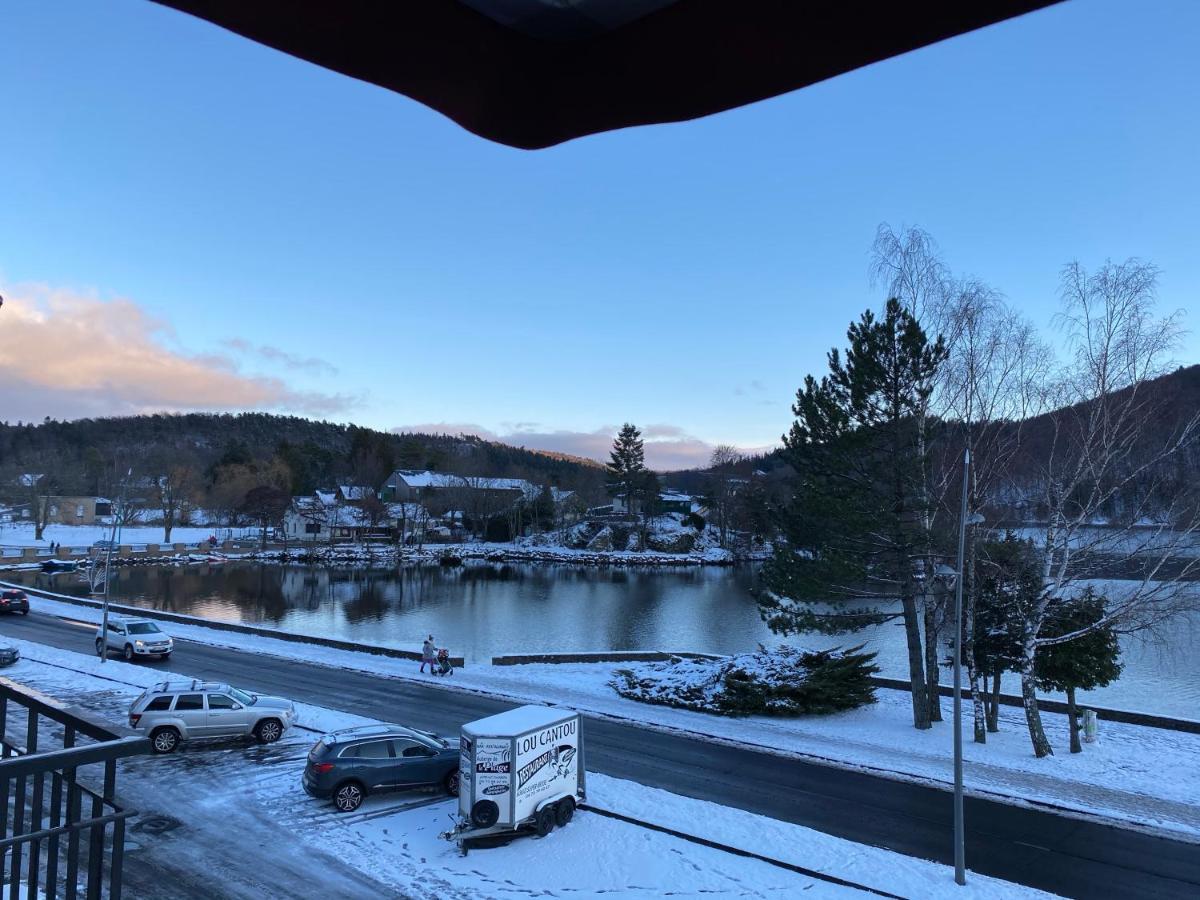 Chambre Double avec Balcon – Vue sur Lac