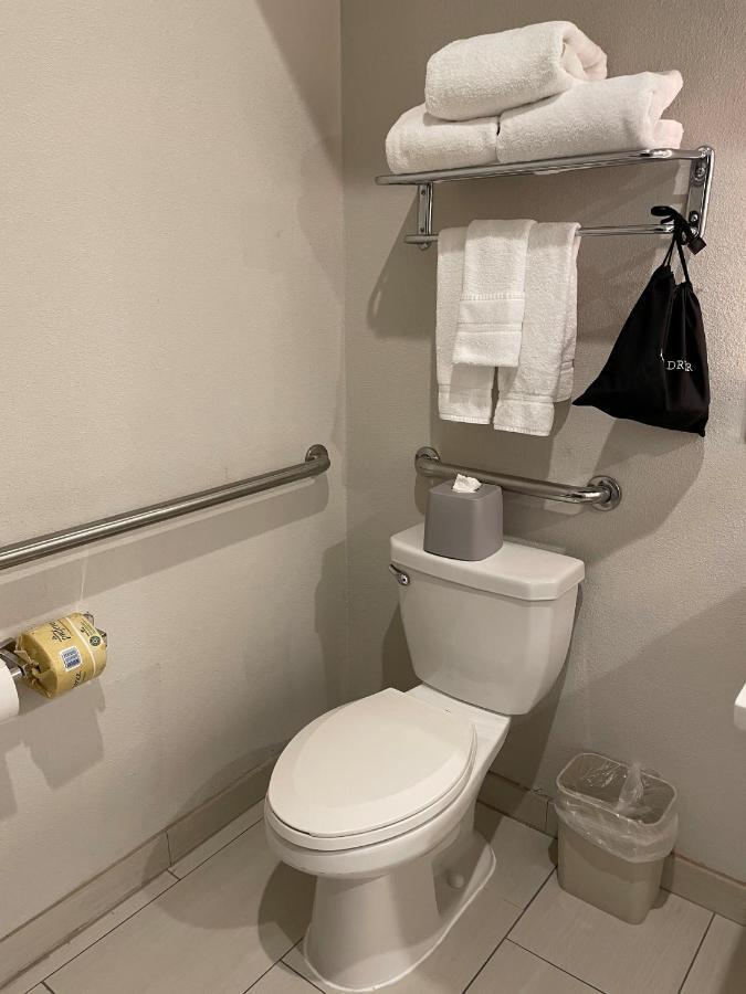 King Room Mobility Access or Hearing Accessible,1279583746:JPEG