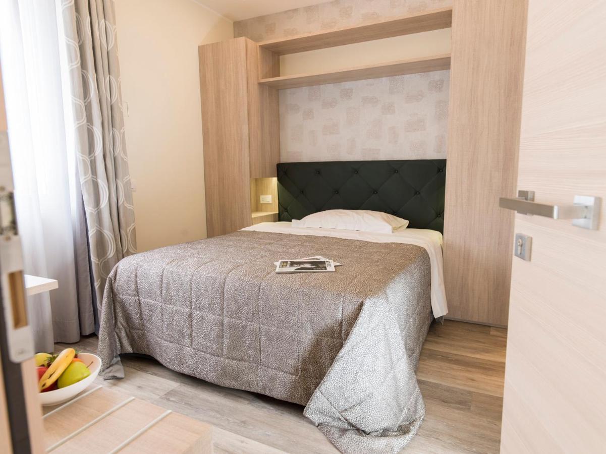 Deluxe Single Room,1672574829:JPEG