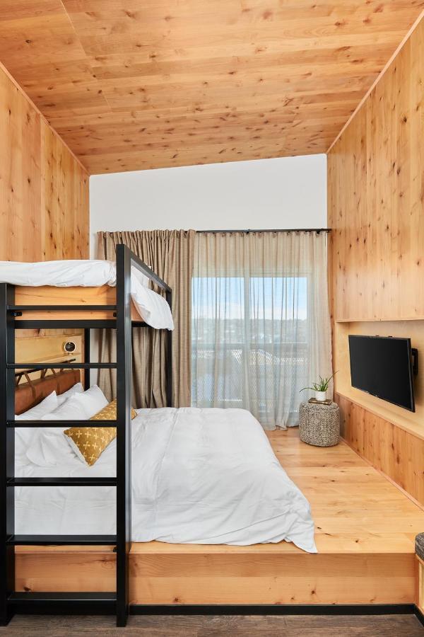 Junior Queen with Bunk Bed Suite