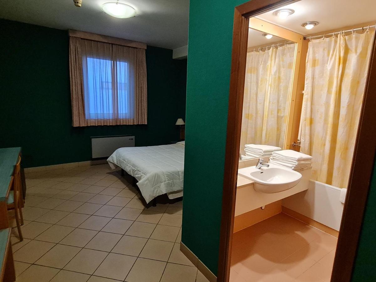 Double Room,248309229:JPEG