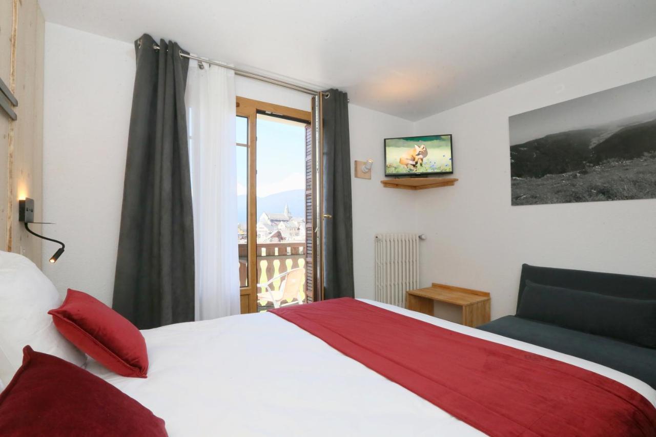 Chambre Lit Double avec Canapé-Lit