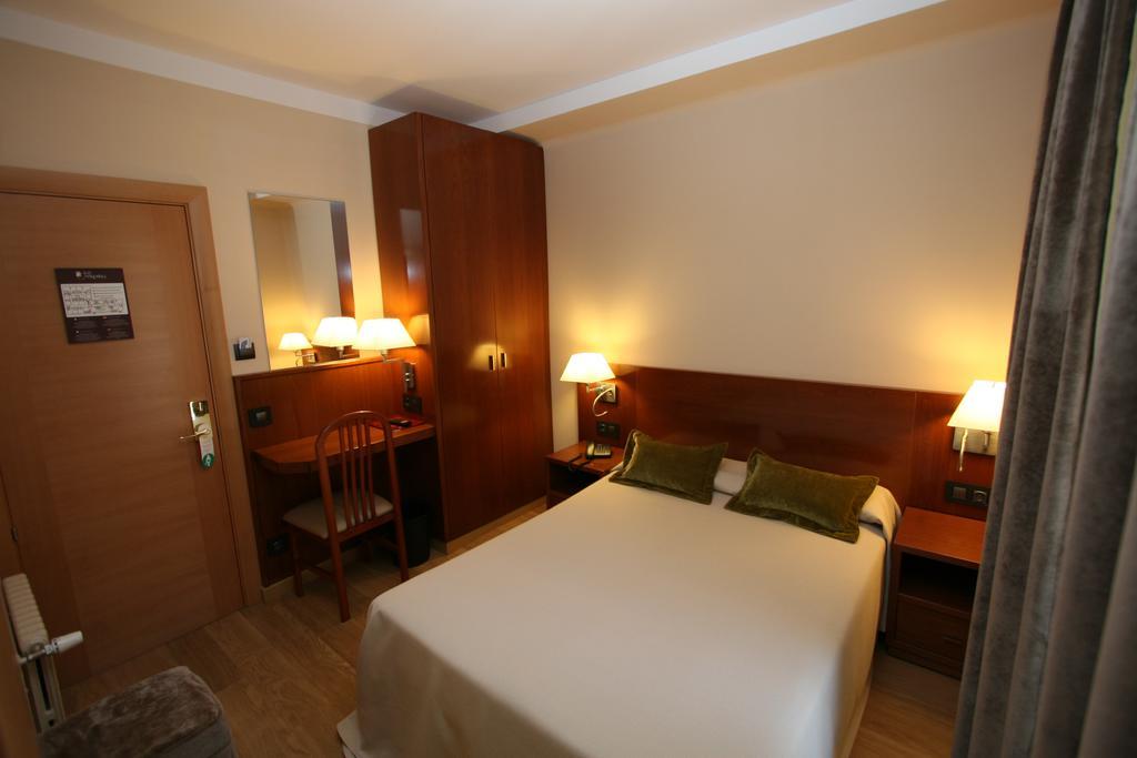 Economy Small Double Room