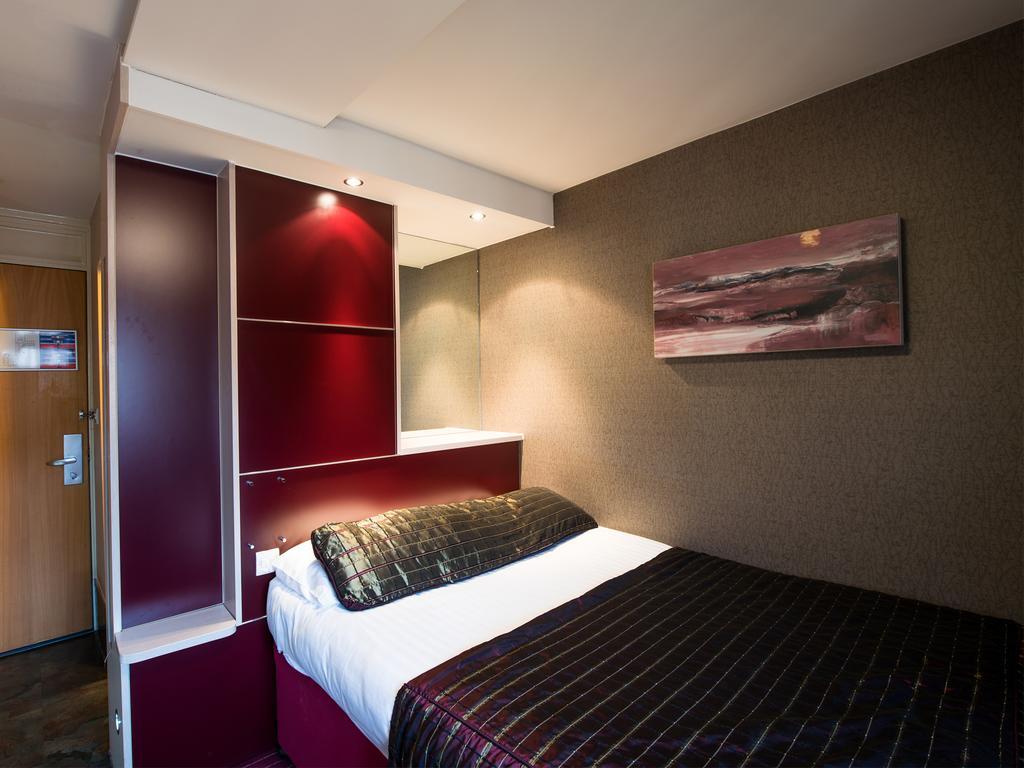 Compact Double Room