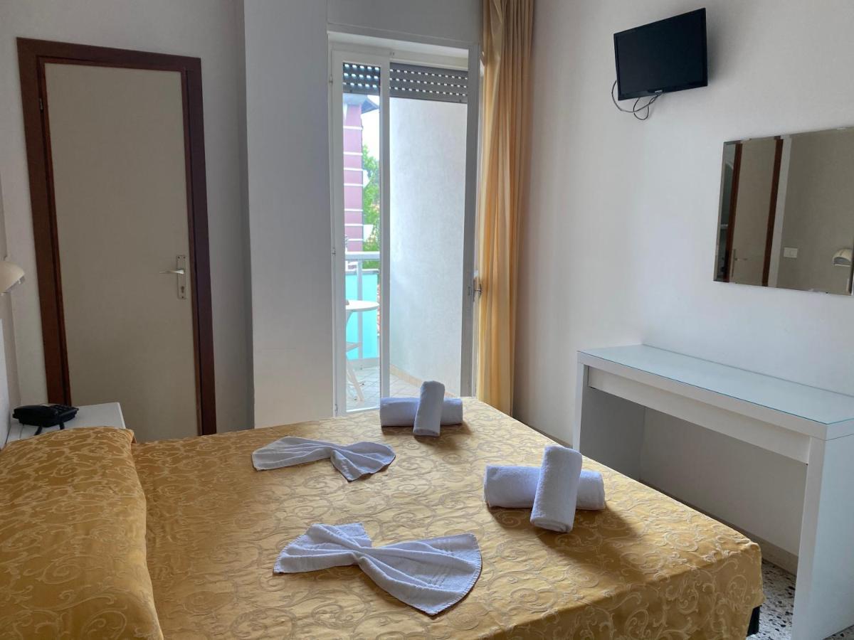 Standard Double or Twin Room with Balcony,1106932020:JPEG