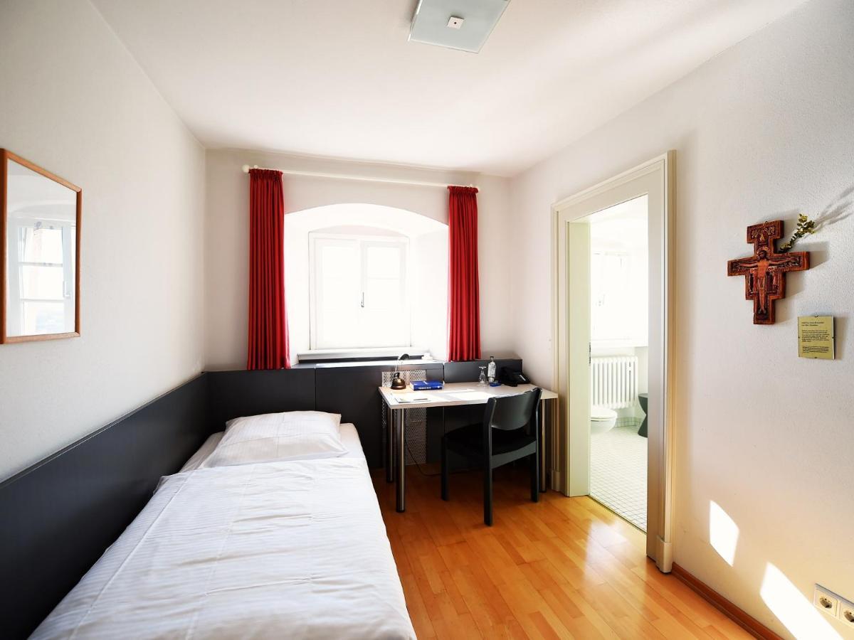 Single Room Shared Shower Toilet