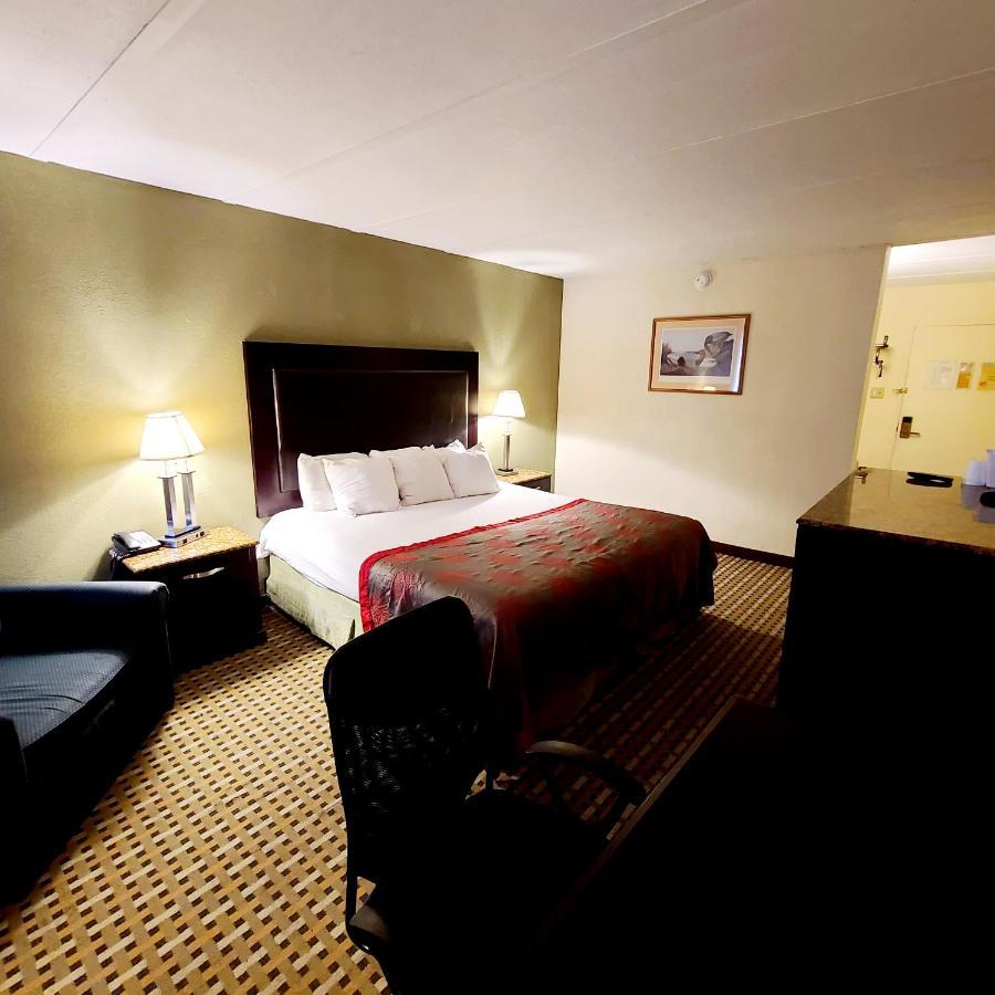 Standard King Room - Non-Smoking