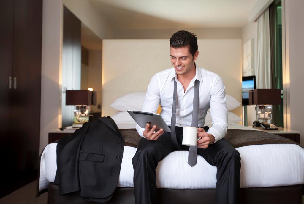Centro Room – Queen Bed