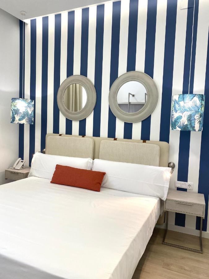 Double or Twin Room,1123002456:JPEG