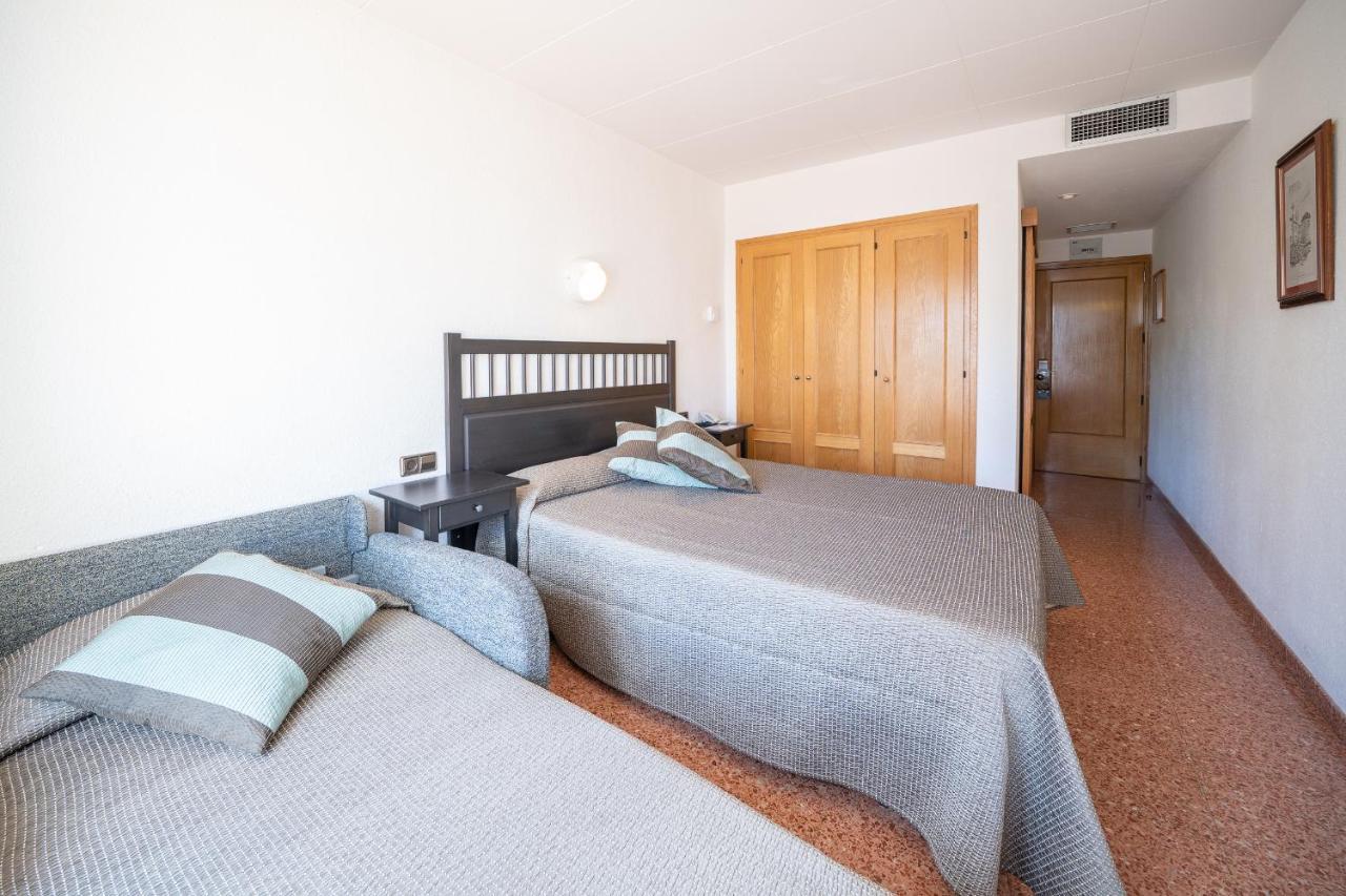 Habitación Triple (2 adultos + 1 niño)