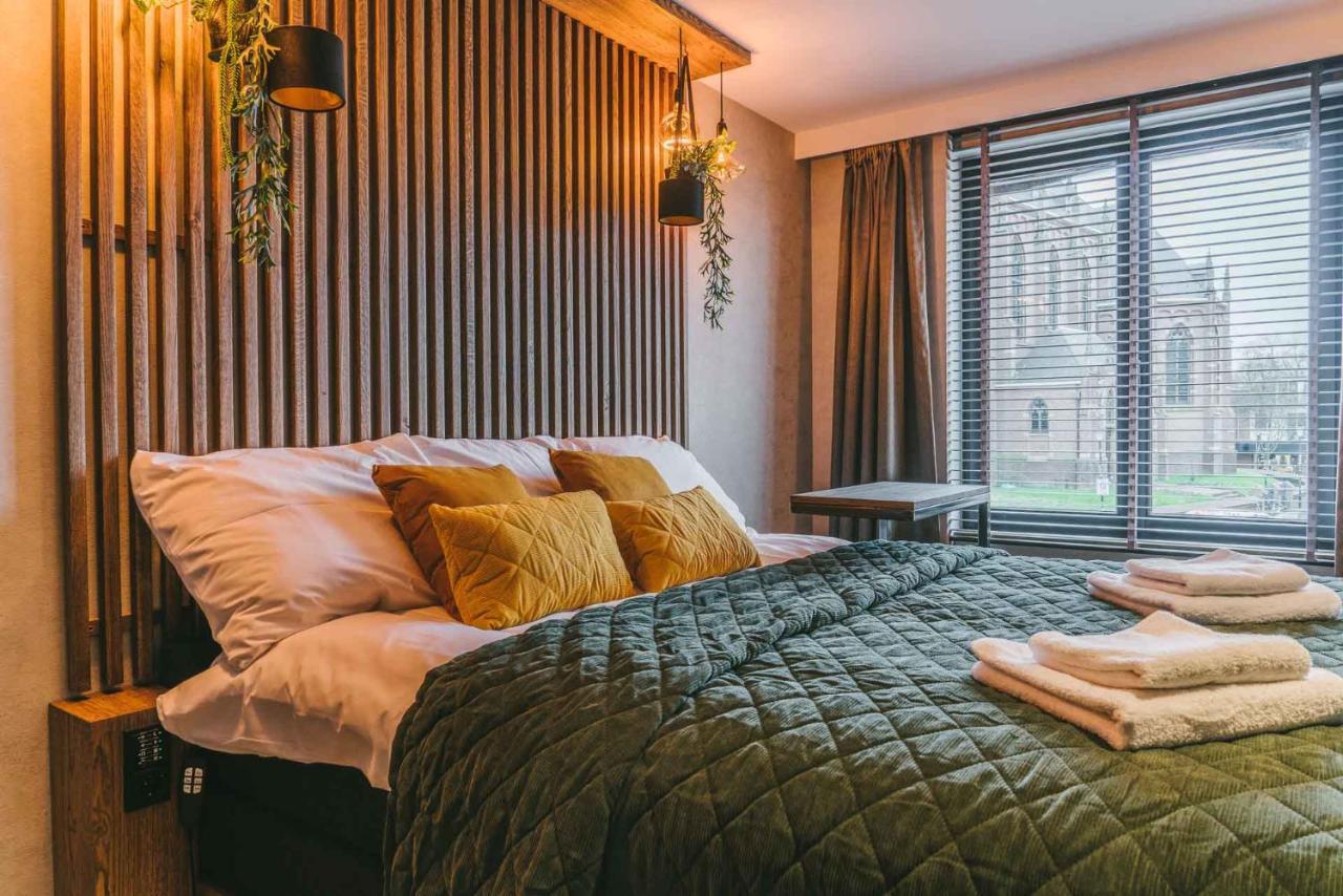Deluxe Double Room Bath