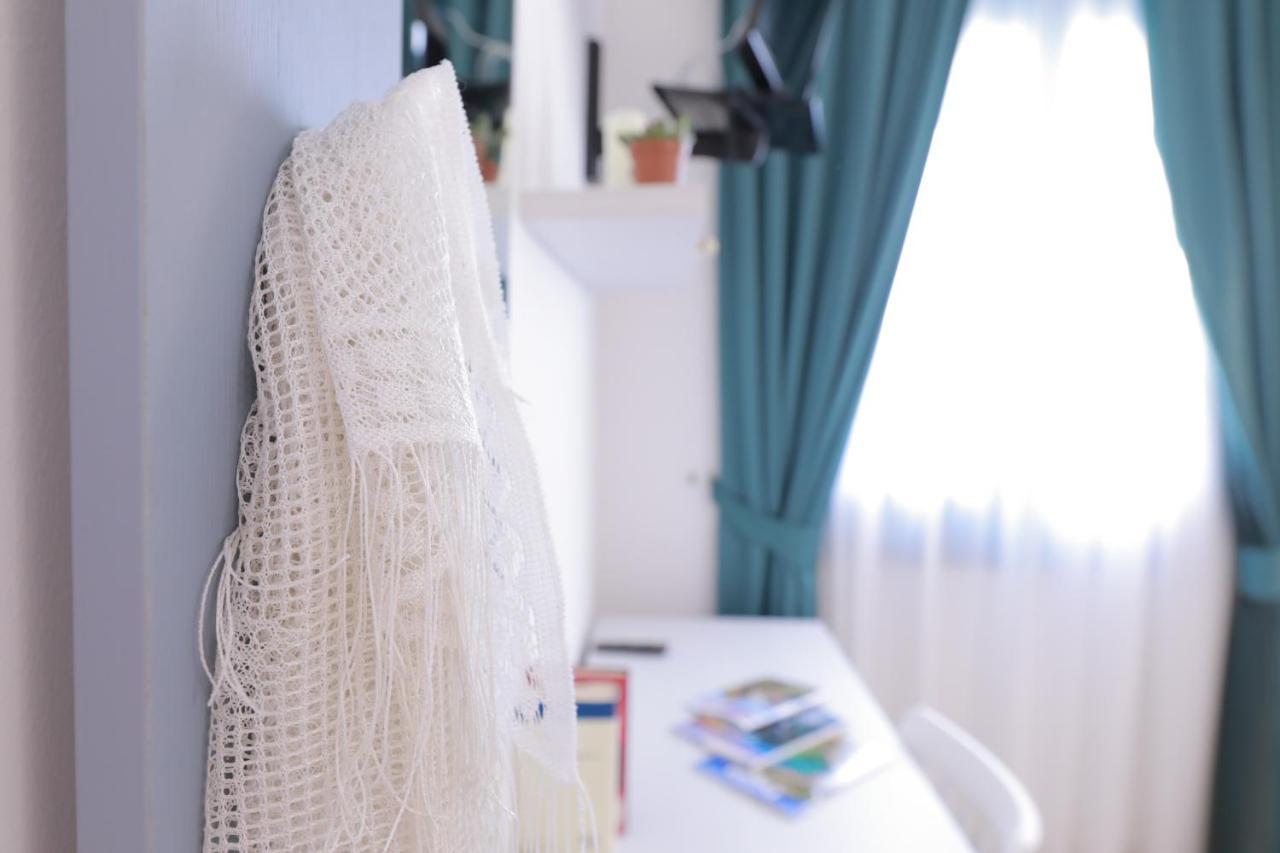 Doppel-/Zweibettzimmer mit Meerblick