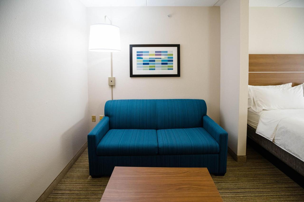 One-Bedroom King Suite with Sofa Bed
